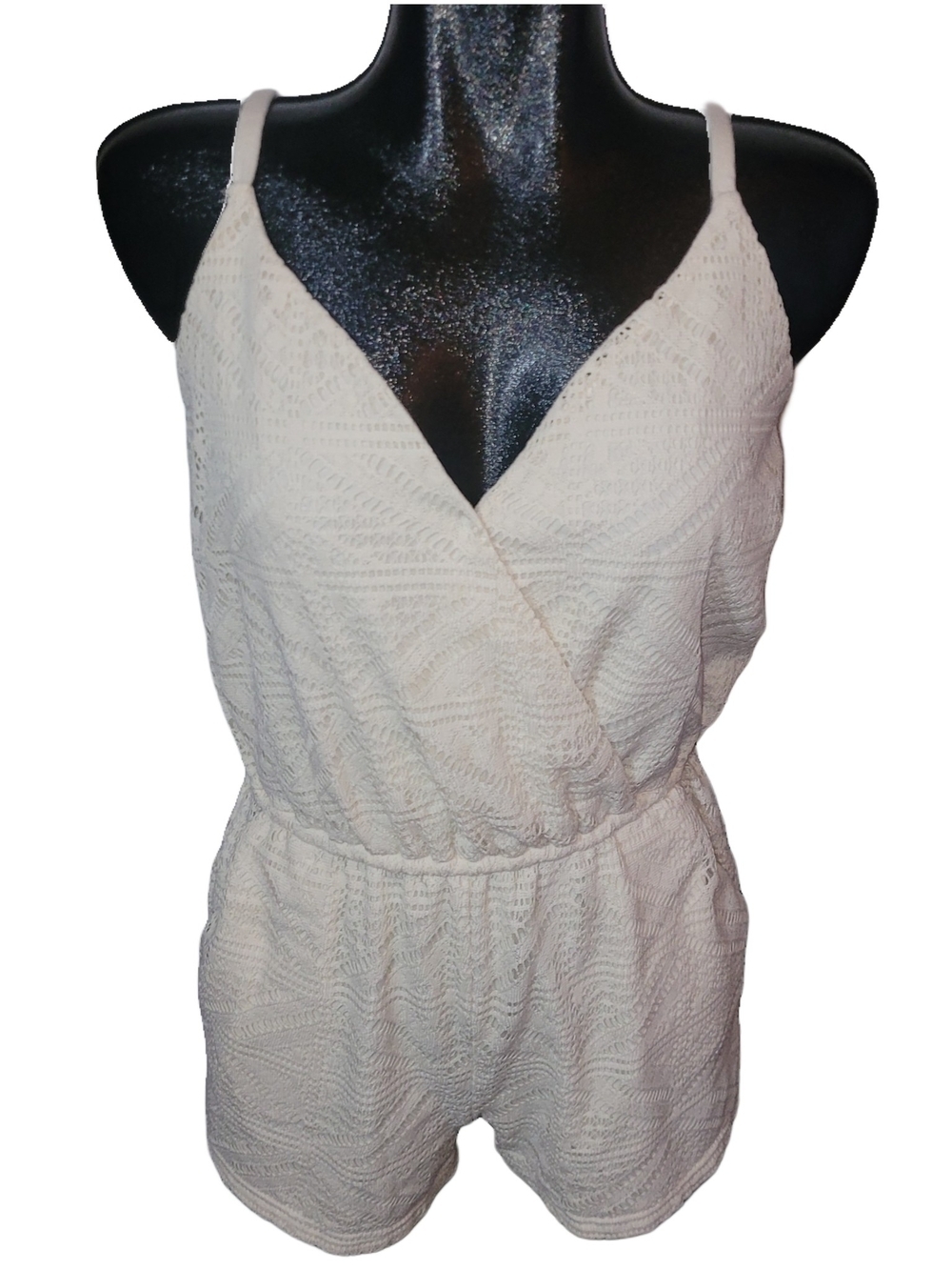 Forever 21 Textured Cream Eyelet Short Romper with Spaghetti Straps Size M